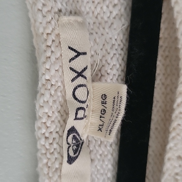 Roxy Cream Knit Sweater Short Sleeve - Picture 2 of 6